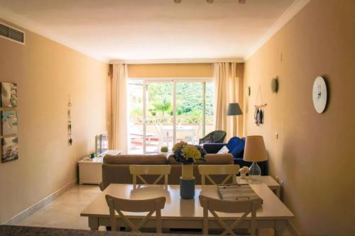 Family Apartment in Marbella with Pool