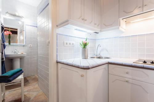 Kuchyň nebo kuchyňský kout v ubytování JUSTO EN LA PLAYA - La Huaca