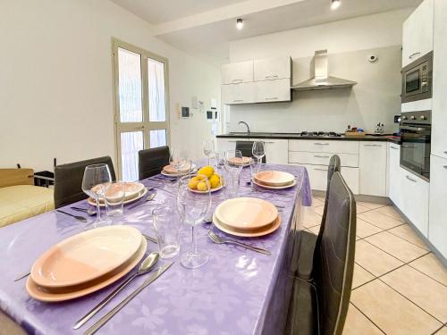Dapur atau dapur kecil di Case Vacanze Mare Nostrum - Villas in front of the Beach with Pool