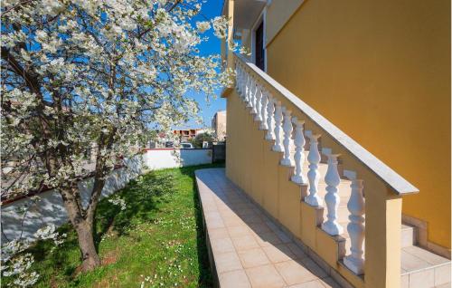 1 Bedroom Beautiful Apartment In Pula