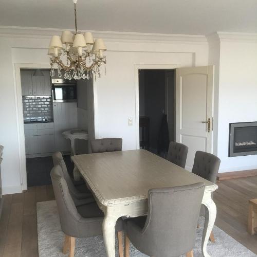 O bucătărie sau chicinetă la Apartment Thalassa