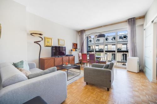 Triangle d or Champs Elysées