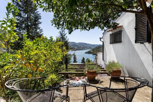 Gerês Mountain Lake Views by Gerês Casas