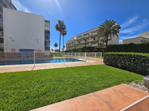 Bazén v ubytovaní Beach Studio Torremolinos alebo v jeho blízkosti