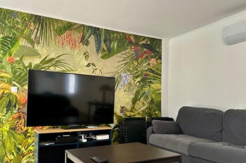 Nice house with garden and terrace in La Rochelle