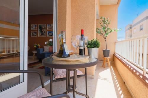 Town center location on walking distance of the beach with south facing balcony