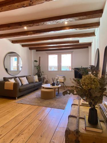 Exceptional location between lake and pedestrian street
