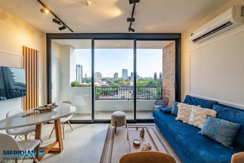 6G Firenze teps from Shopping del Sol with professional decor!