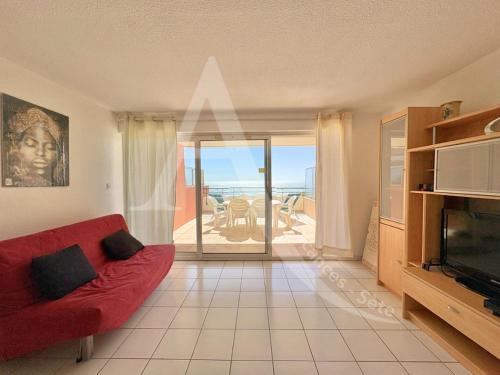 2 CHAMBRES, LARGE TERRASSE 1ERE LIGNE MER, PISCINE