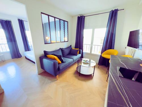 Гостиная зона в L'Escale Appartements et Suites en bord de Mer
