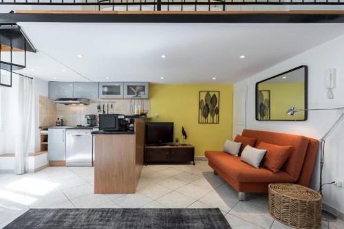 MY CASA - MASSENA 2 - Great location Massena Square with AC