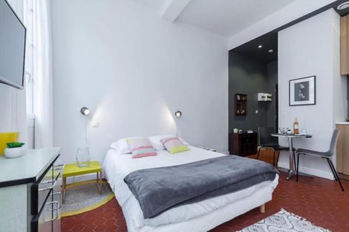 MY CASA - DROITE - Bright studio in the Old Town