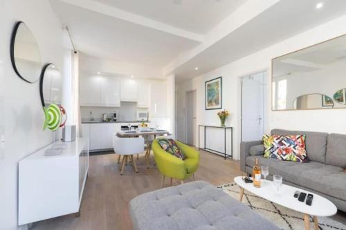MY CASA - MOULIN - Stunning 1 bedroom Apt on the Port