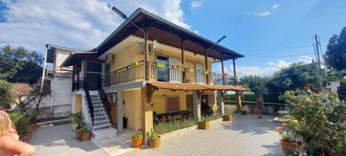 Villa Teralogis - Lovely place