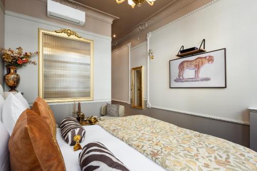The Donatella Suite - Champs Elysées