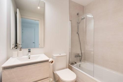 Sea View Apartment in Cancelada - Oceana Gardens - Pool, Gym & Family-Friendly photo 18