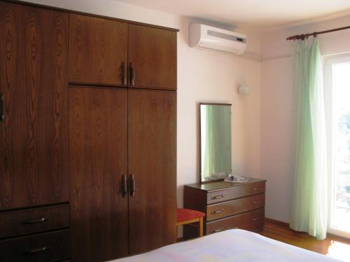 Apartments Nena by the sea in Barbat, Rab