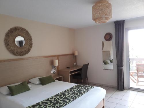Gallery image of Hotel L'Oceane in La Cotinière