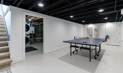 Fotografie z fotogalerie ubytování Cozy Vacation Rental- Short distance to Lake Mi v destinaci Muskegon