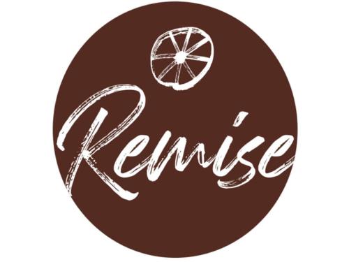 a sticker with the word venise with a slice of orange at Naturresort FiSCHERGUT - Lodge Wolfgangthal in St. Wolfgang