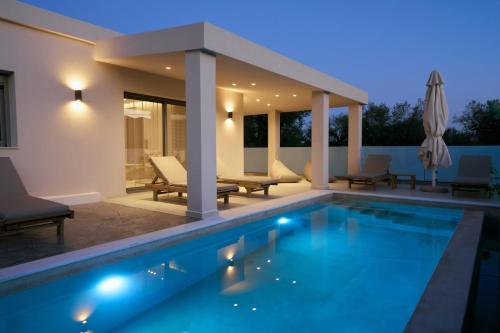 Villa Asimina, A Sensory Escape With Heated Pool by MindYourVilla