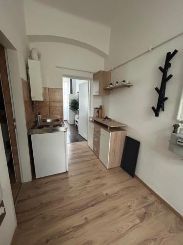 Rover Apartment