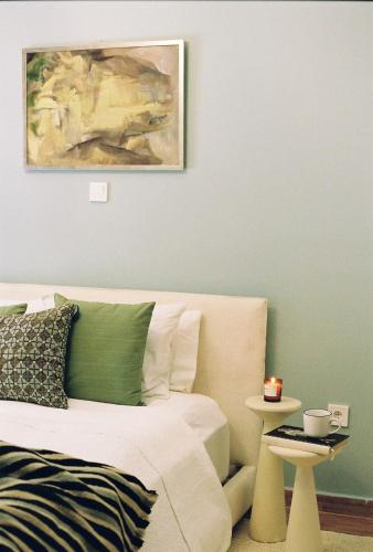 Newly Renovated Apartment in a Lush Green Neighborhood in Central Athens