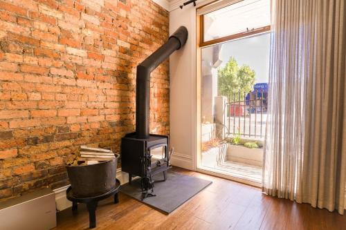 Φωτογραφία από το άλμπουμ του Elegant Seddon Stay Historic Charm & Modern Twist σε Seddon