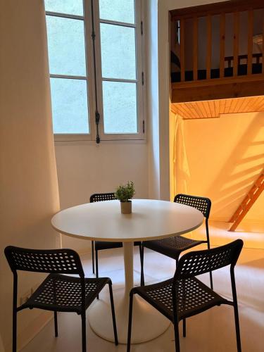 Photo de la galerie de l'établissement Quiet studio city center, à Nantes