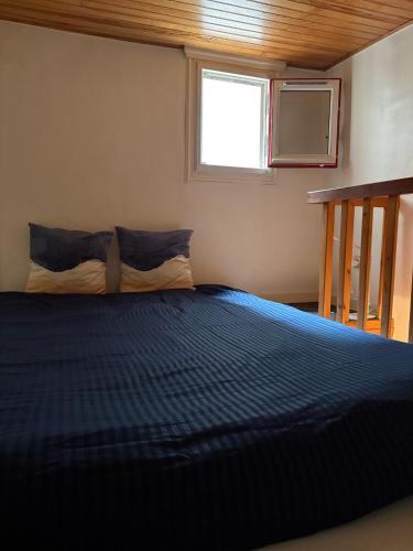 Quiet studio city center