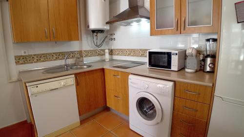 Kuchyň nebo kuchyňský kout v ubytování EL Refugio Del Mar