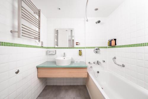 Holiday Inn Birmingham City by IHG photo 47