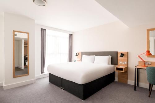 Premium King Room