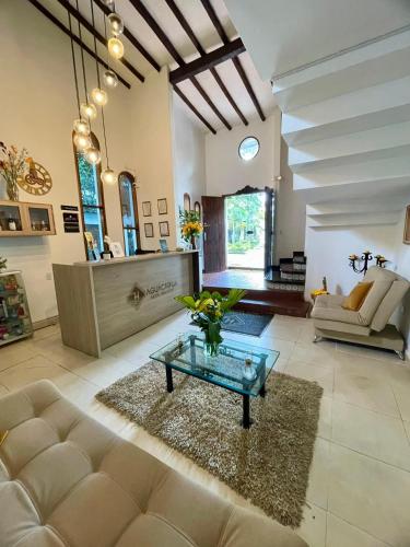 Χώρος καθιστικού στο Aguacatala Hotel Boutique