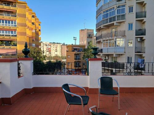 Preciosa habitación con gran terraza privada y aire acondicionado para 2 personas muy cerca del centro de Málaga