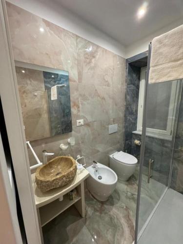 Ένα μπάνιο στο That's Amore Accommodation Tropea