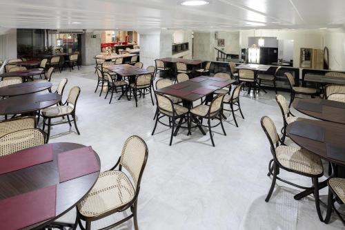 Εστιατόριο ή άλλο μέρος για φαγητό στο Hotel Euro Suite São Paulo by Nacional Inn - A 600 METROS DA RUA 25 DE MARÇO