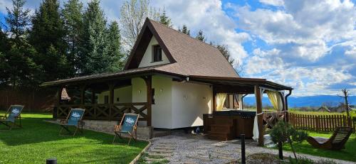 Domek pod Świerkami & Jacuzzi