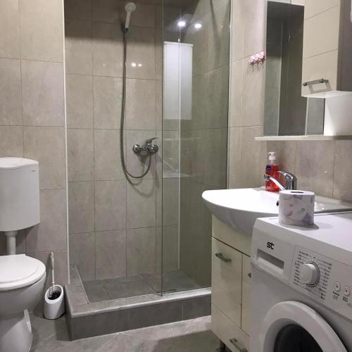 Bany a First Choice Apartment 09