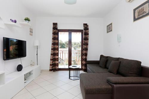 Apartments with parking space Jadrija, Sibenik - 23947