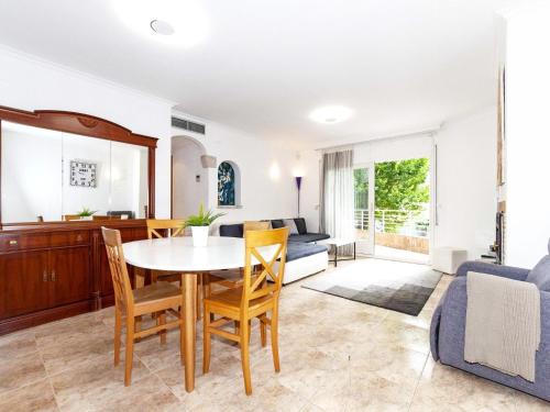 Apartment in Roses near La Perola Beach