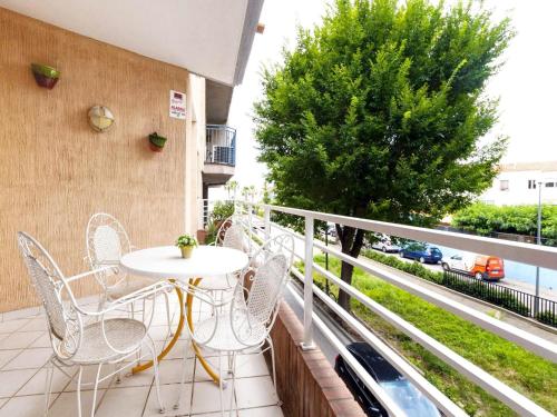 Apartment in Roses near La Perola Beach
