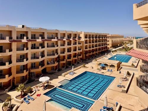 Selena Bay Resort, private Pool and Beach