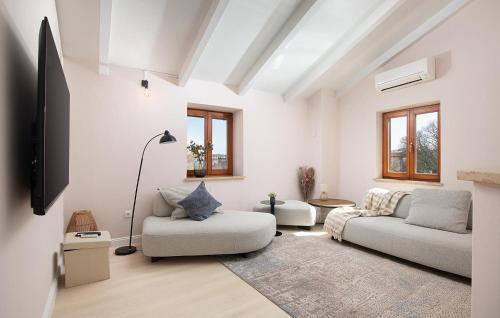 Gorgeous Home In Pula With Sauna