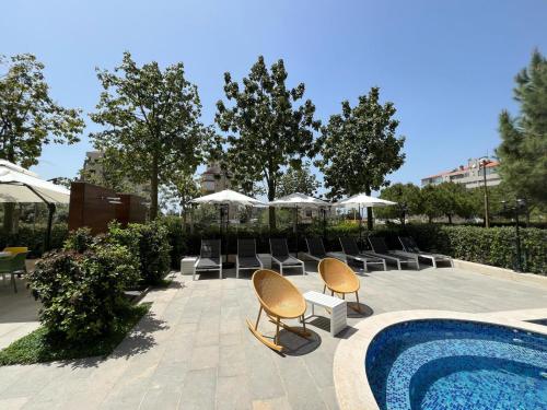 La alberca dentro o cerca de Le Grove Hotel - Superior Boutique