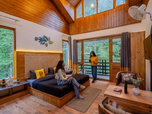 Posezení v ubytování The Hosteller Kasol