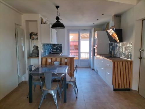 Saint-Aygulf "Frejus",appartement à 50 m de la mer, avec parking privé