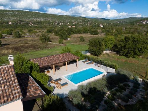 Kolam renang di atau dekat dengan Mediterranean Countryside Retreat