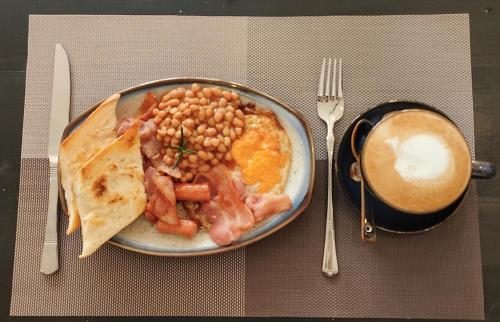 Jídlo v penzionu nebo okolí