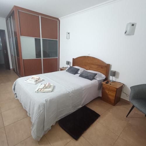 Katil atau katil-katil dalam bilik di Sweet Home - Lagos